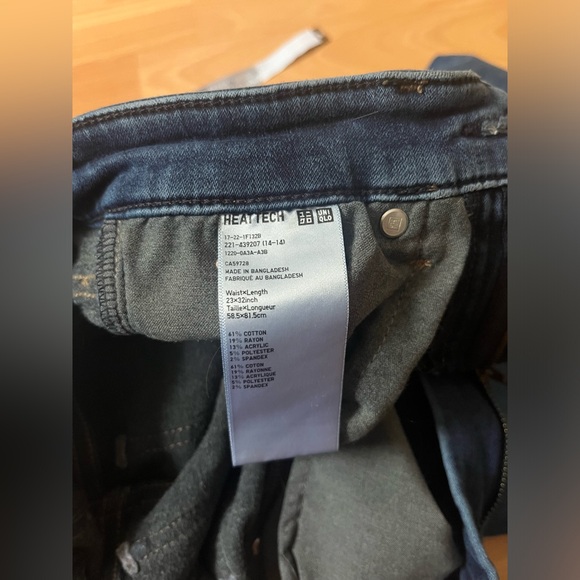 Uniqlo Heattech Jeans - Picture 5 of 5
